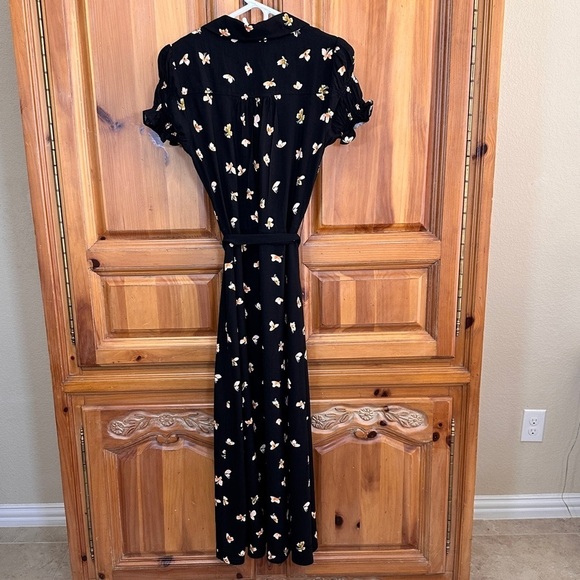 Urban Outfitters Spring Day Butterfly MIDI Wrap Dress - Picture 4 of 15
